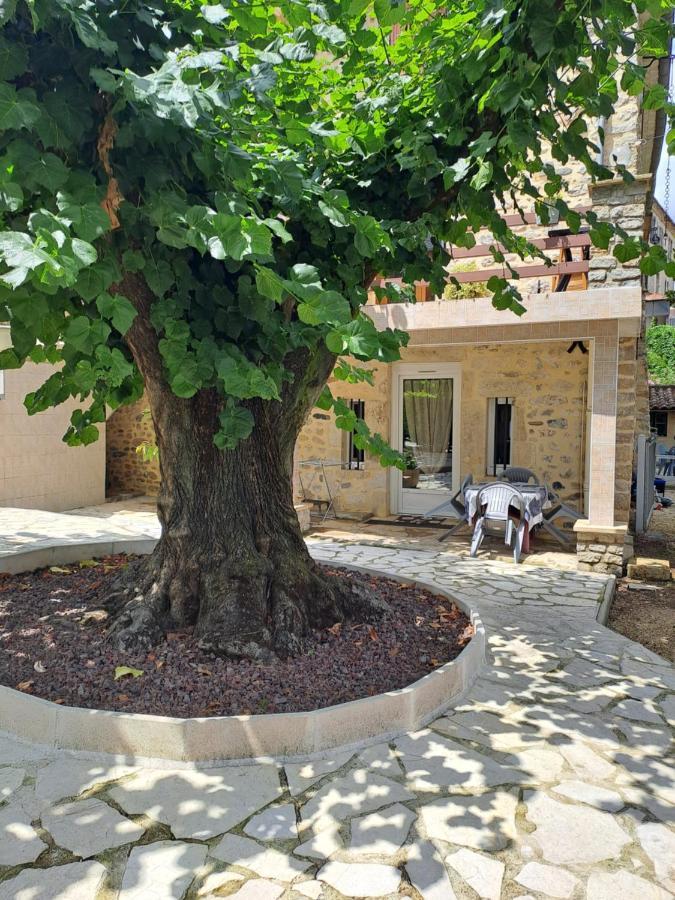 Gite 2 "Le Tilia " Aux Magnolias 3 Etoiles โอเบอนา ภายนอก รูปภาพ